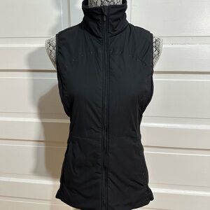 Lululemon Run For Cold Vest Size 6 Black Primaloft $148